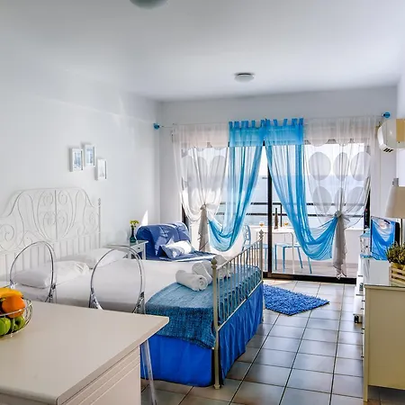 Krasas Apts Апартаменты *